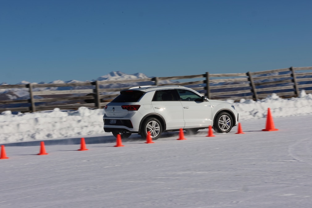 Ganzjahresreifen-Test 2025: 215/50 R 18