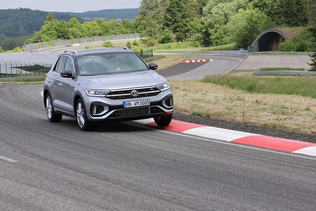 Ganzjahresreifen-Test 2025: 215/50 R 18