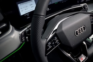 Das neue Bedinkonzpet am Lenkrad des Audi Q3