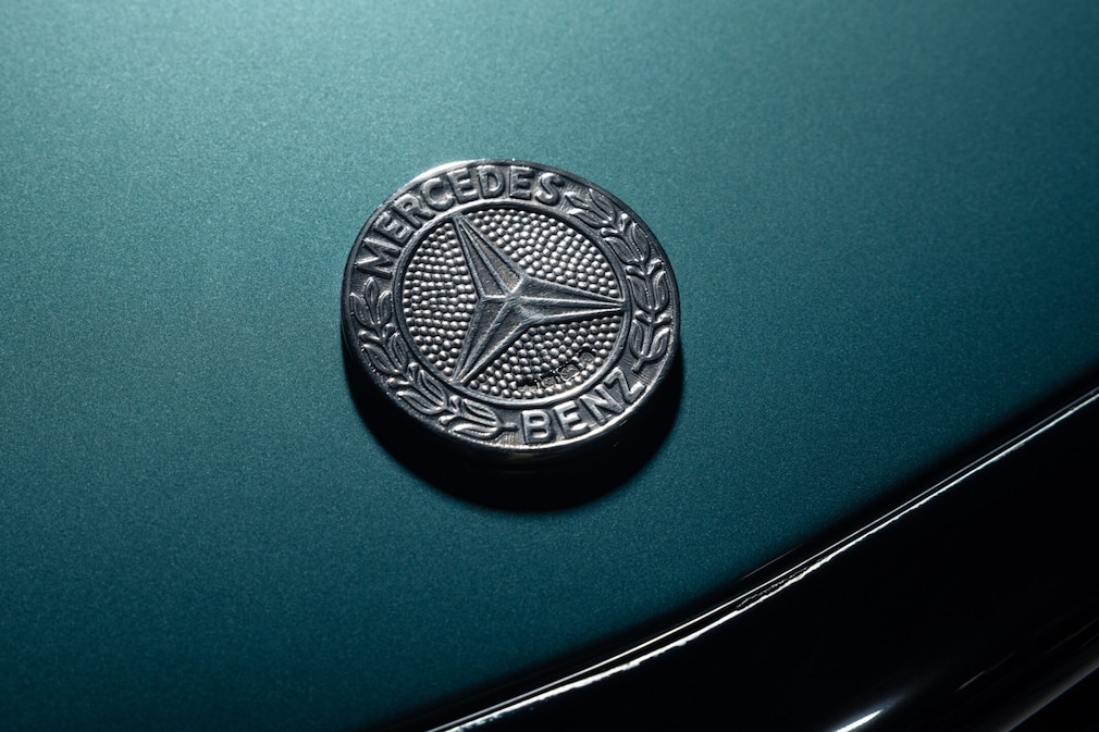 Mercedes-Benz 500 SL