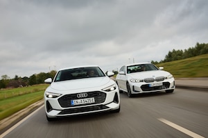 Audi A5 Limousine e-hybrid quattro BMW 330e xDrive Limousine