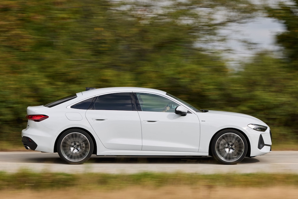 Audi A5 Limousine e-hybrid quattro