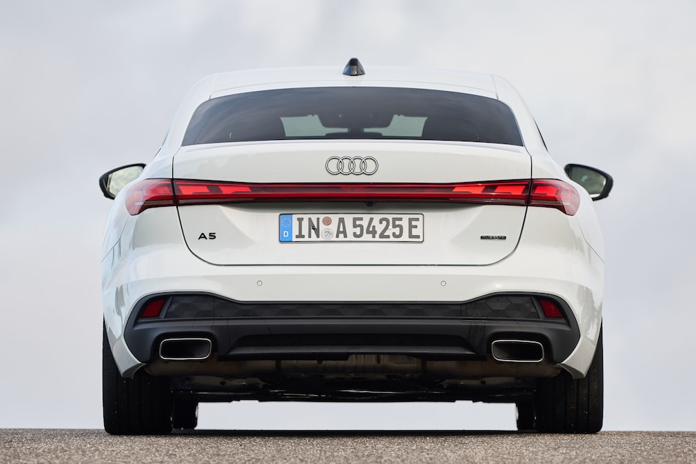 Audi A5 Limousine e-hybrid quattro
