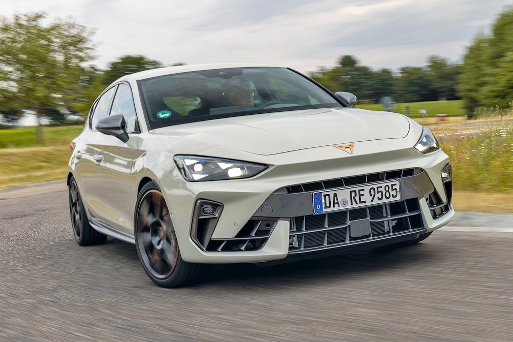 Cupra Leon VZ EX. und Leon VZ EX. Abt im Vergleichstest