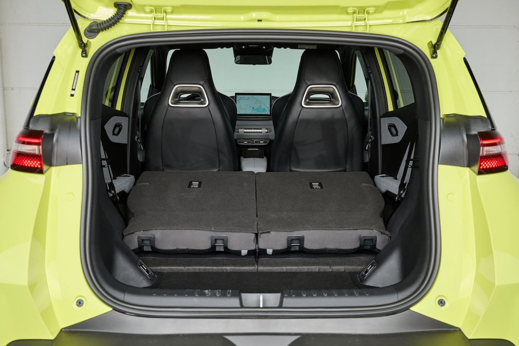 BYD Dolphin Surf