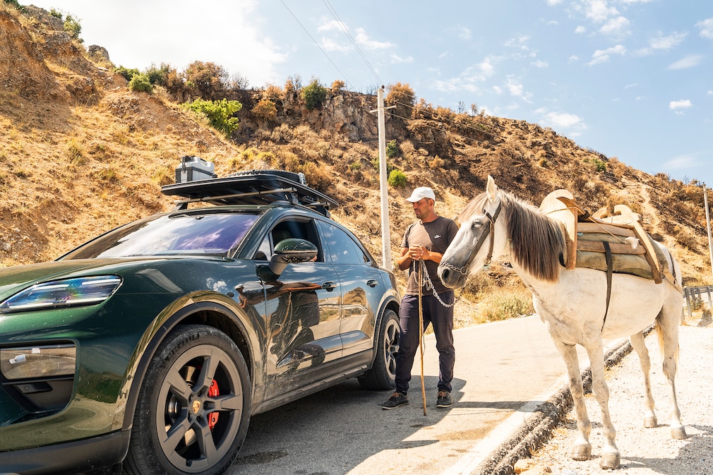 Im Porsche Macan auf Albanien-Tour