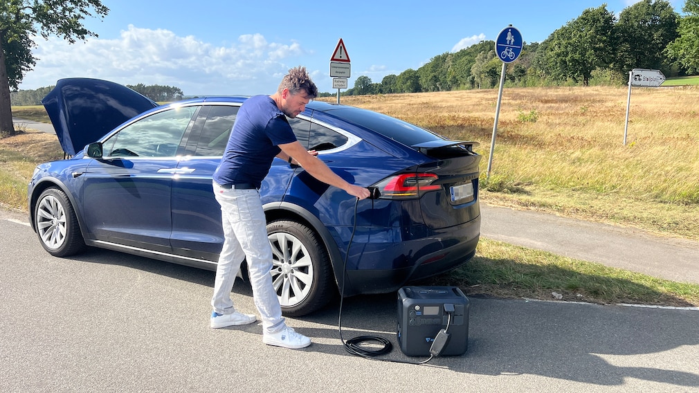So hilft eine Powerstation dem leeren E-Auto