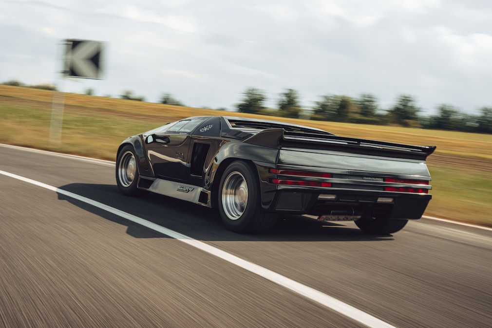 Vector W8 Twin Turbo