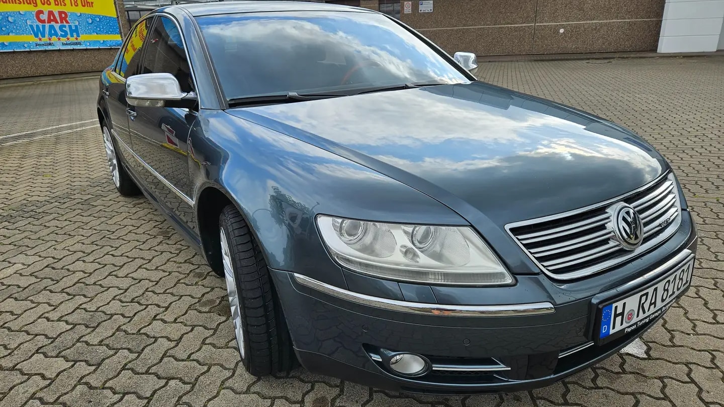 Zw-lfzylinder-zum-Golf-Preis-Dieser-Phaeton-ist-ein-Geheimtipp