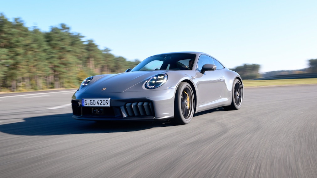 Porsche 911 Carrera GTS