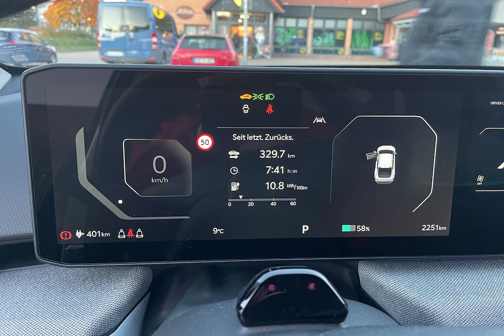 Die Verbrauchsbilanz nach 329 km: ein Durchschnittsverbrauch von 10,8 kW/100 km laut Bordcomputer