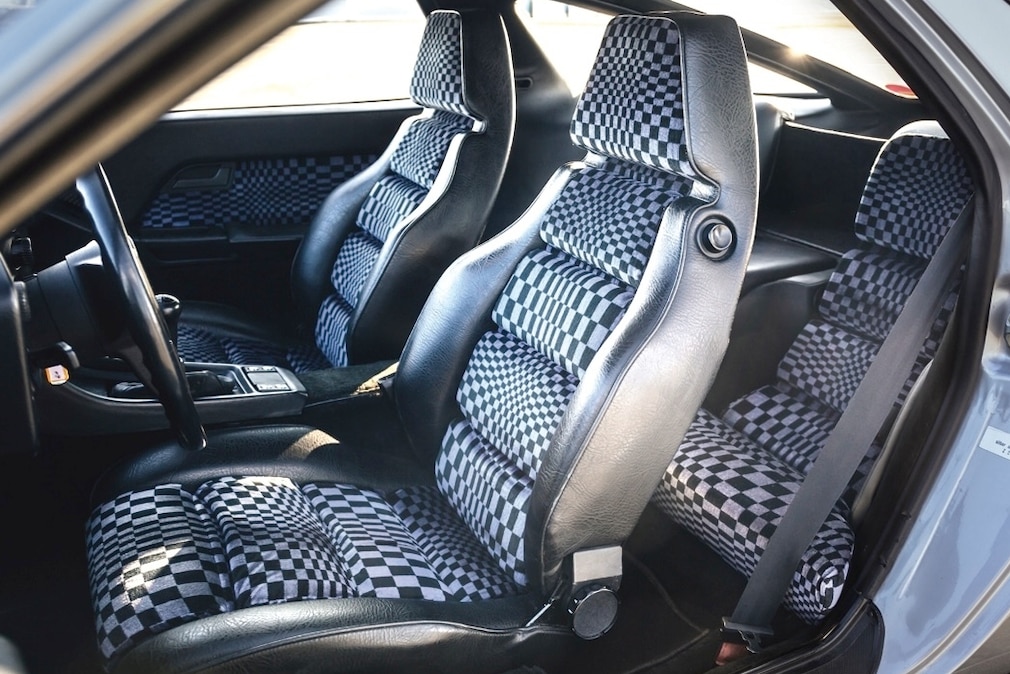 Innenraum des Porsche 928 mit Pascha-Ausstattung