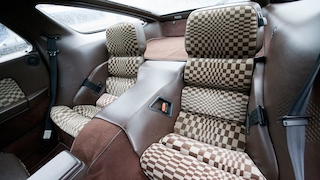 Rücksitze des Porsche 928 mit Sitzpolster / Polsterstoff "Pascha"