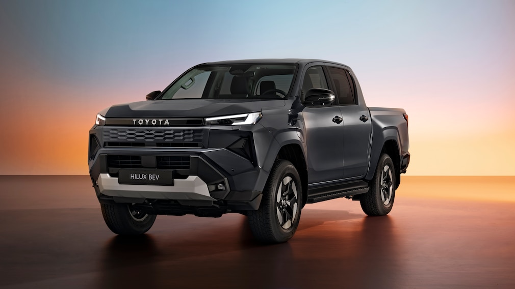 Toyota Hilux BEV (2026)