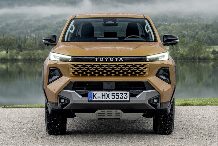 Toyota Hilux Hybrid (2026)