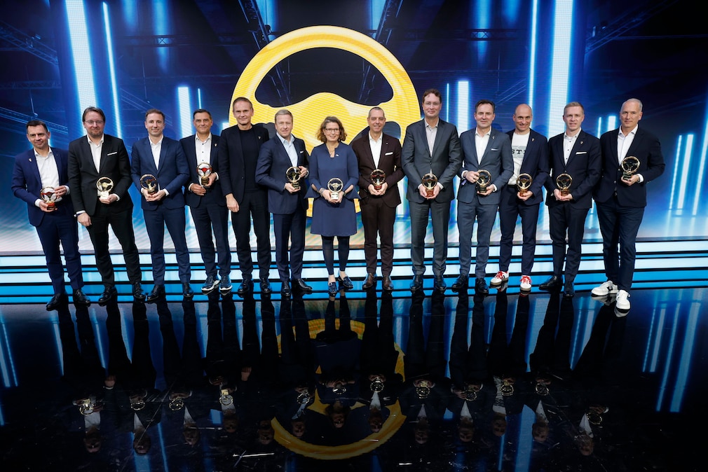 Die goldene Gewinner-Riege beim Goldenen Lenkrad