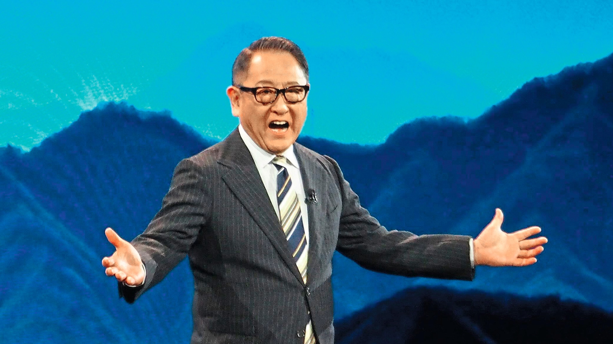 Akio-Toyoda-Goldenes-Ehrenlenkrad-f-r-den-Lenker