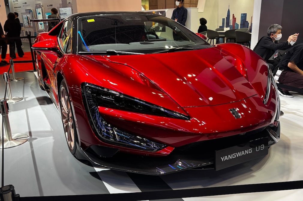 Yangwang U9 auf der Japan Mobility Sow 2025