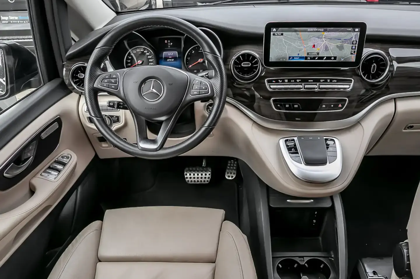 Mercedes-Benz Marco Polo