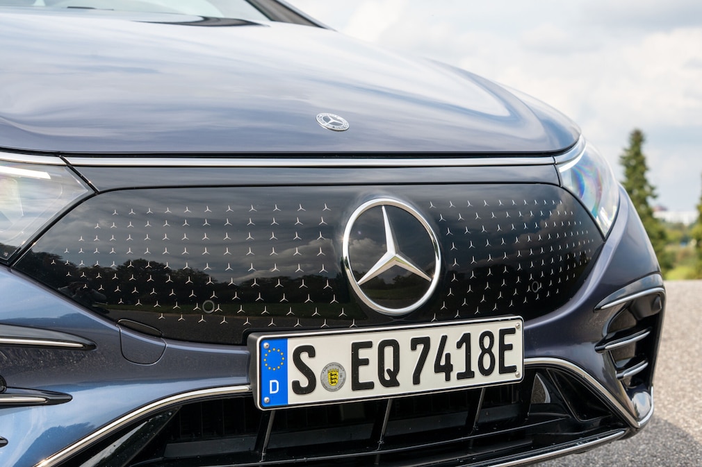 Mercedes EQS 450+