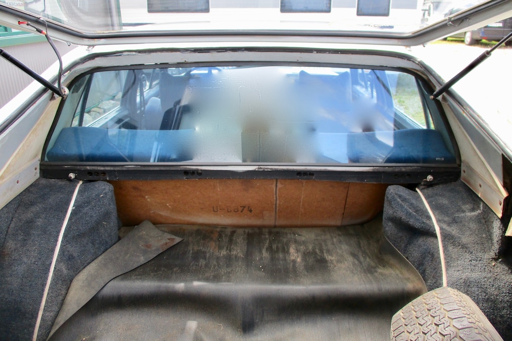 Opel Admiral B Schrägheck-Umbau von Vogt, Kofferraum