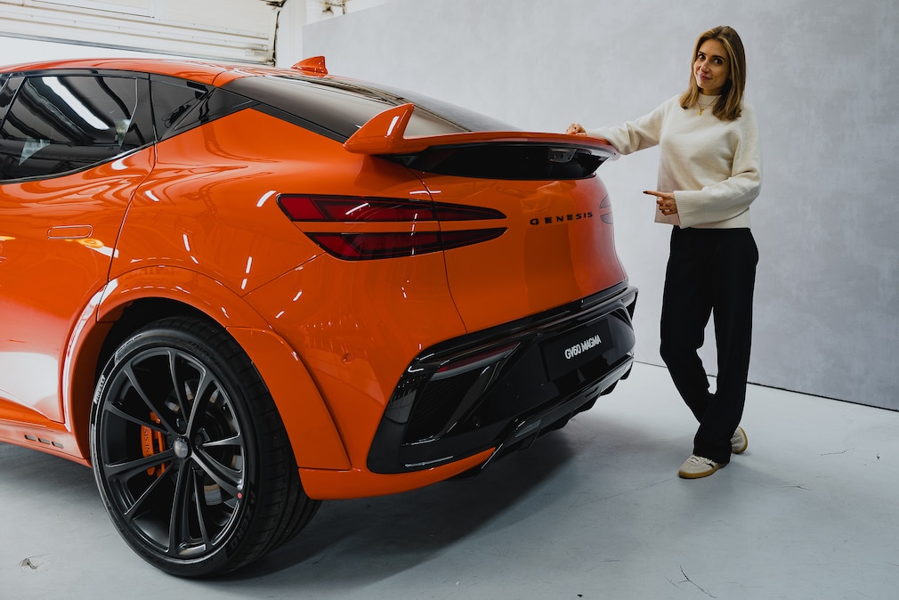 Genesis GV60 Magma