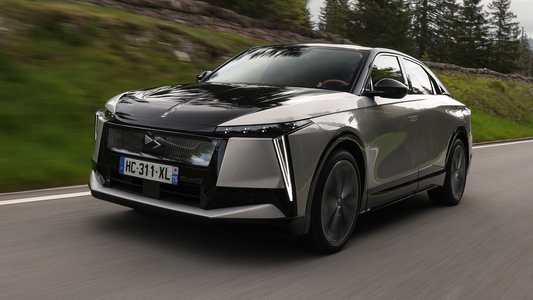 Luxus-Elektroauto-jetzt-mit-hoher-Ersparnis-zu-kaufen