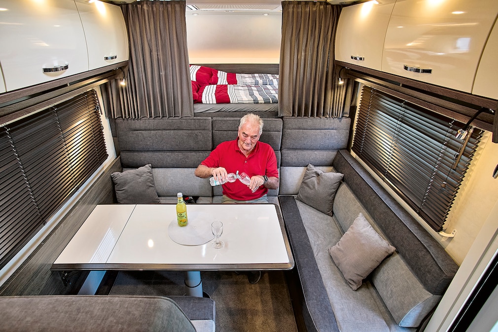 Phoenix Maxi-Alkoven 8800 BGS: Reisemobil im Test