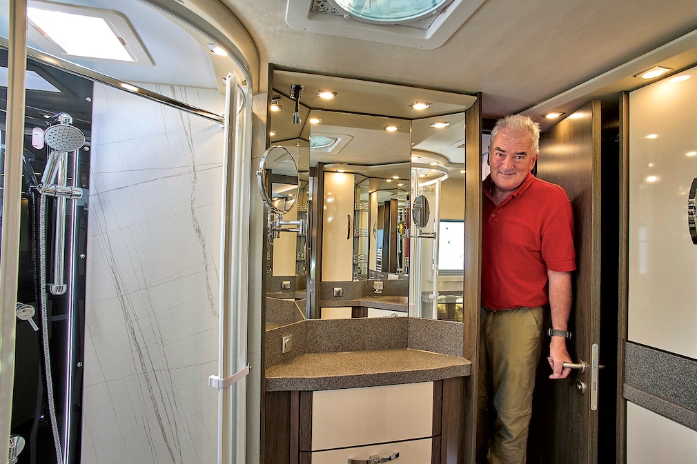 Phoenix Maxi-Alkoven 8800 BGS: Reisemobil im Test