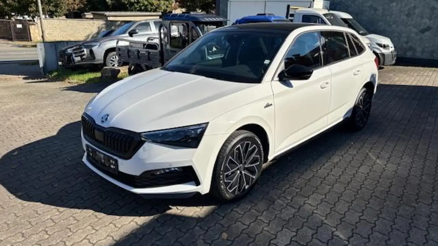 -ber-12-000-Euro-gespart-schicker-Kompaktwagen-f-r-kleines-Geld