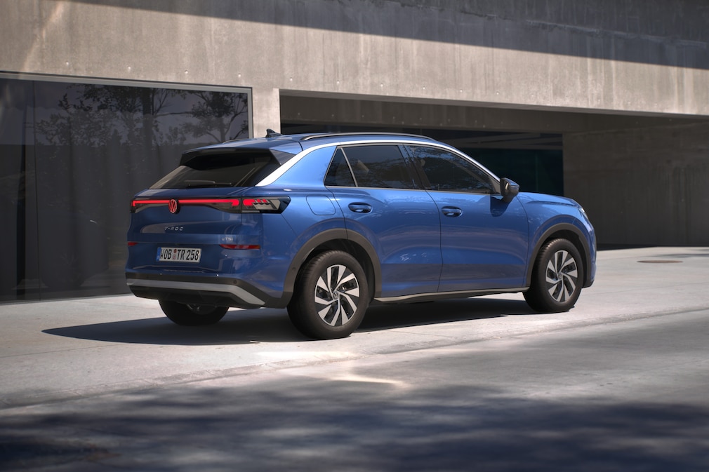 Der neue VW T-Roc Life in Metallic Blue