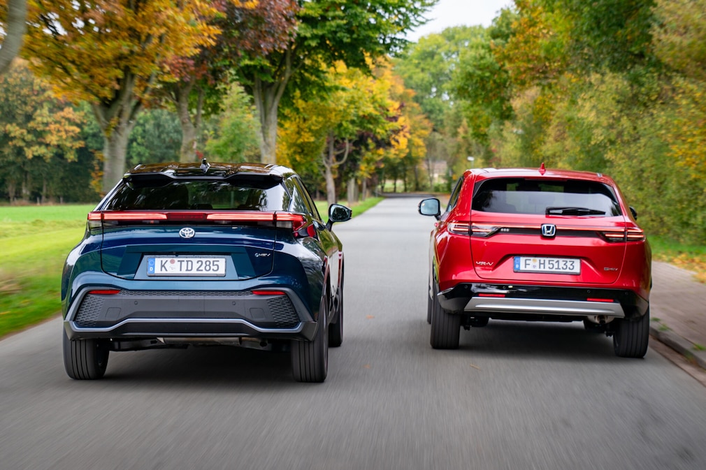 Honda HR-V e:HEV Toyota C-HR 1.8 VVT-i Hybrid