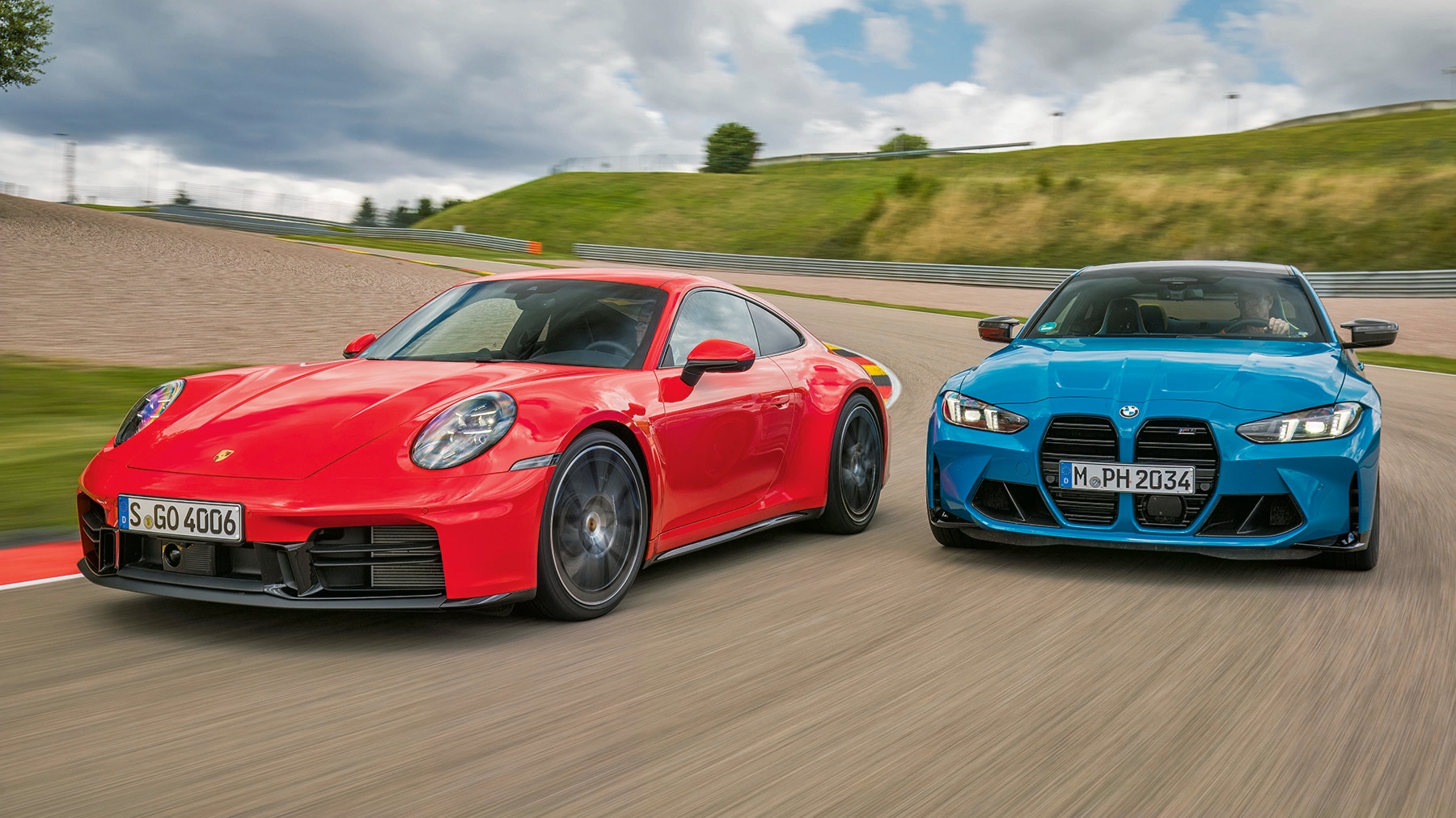 Elfer-gegen-M4-zwei-Sportwagen-Ikonen-im-direkten-Duell