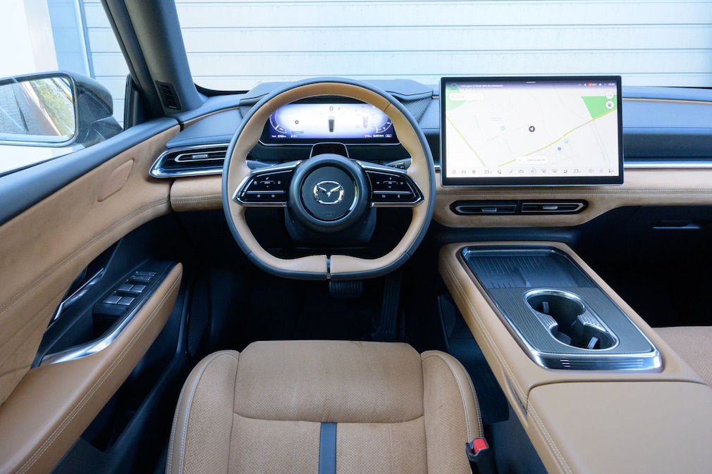 Mazda 6e