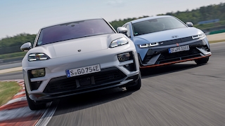 Macan vs. Ioniq 5 N: Zwei E-SUVs im Vollgas-Duell