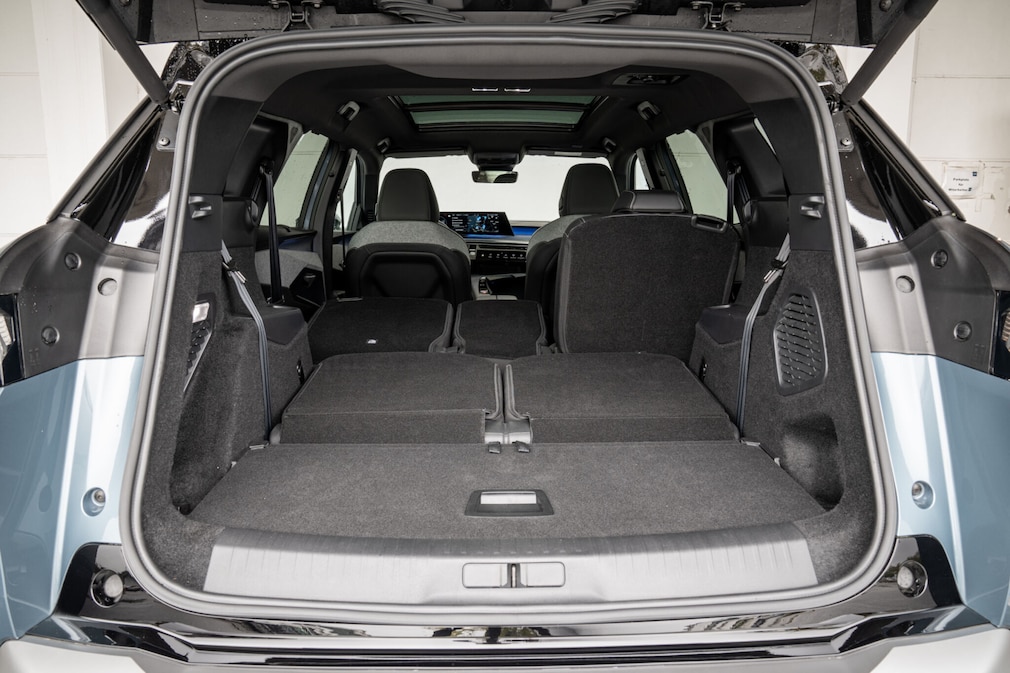 Peugeot E-5008 Elektromotor 210