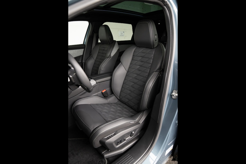 Peugeot E-5008 Elektromotor 210