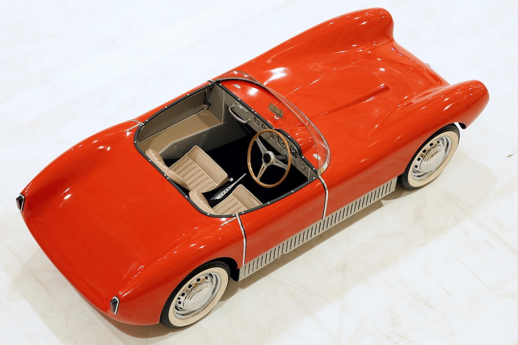 Saab Sonett I stehend schräg von hinten oben