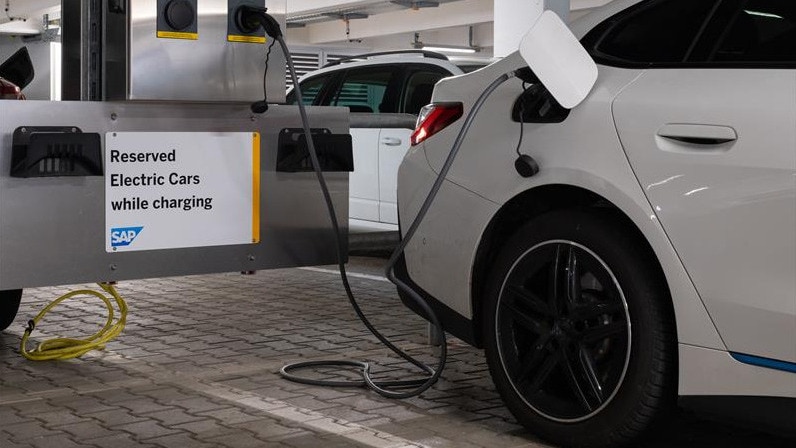 SAP bietet Personal seit 1. Januar 2026 ausschließlich Elektroautos als Dienstwagen