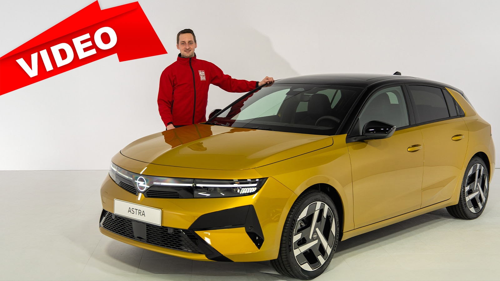 Frischer-Astra-bekommt-leuchtenden-Blitz