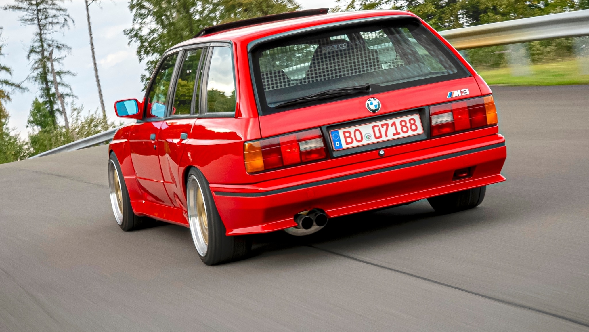 Wie-viel-M3-steckt-in-diesem-BMW-3er-Touring-