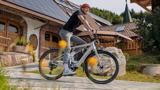 So gut ist das Leichtgewicht unter den E-Bikes