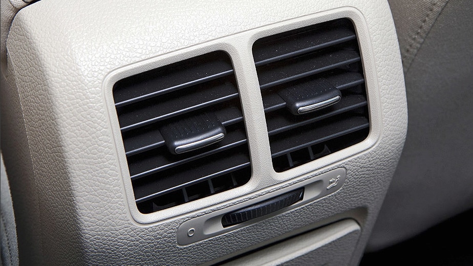 Darum-riecht-Ihr-Auto-nach-muffig-und-was-Sie-tun-k-nnen