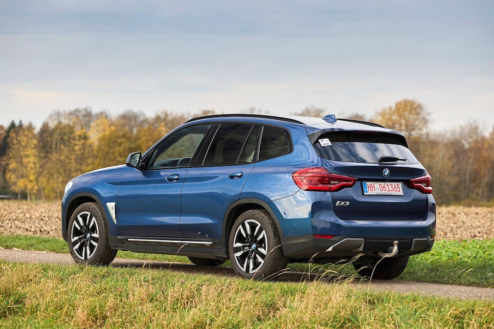 BMW iX3 (G08)