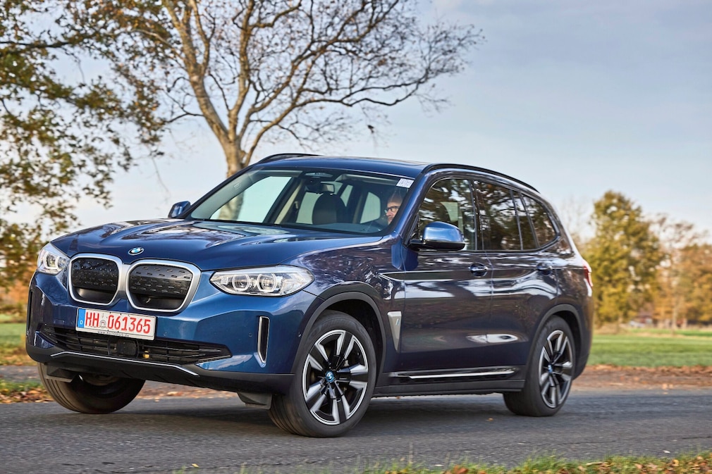 BMW iX3 (G08)