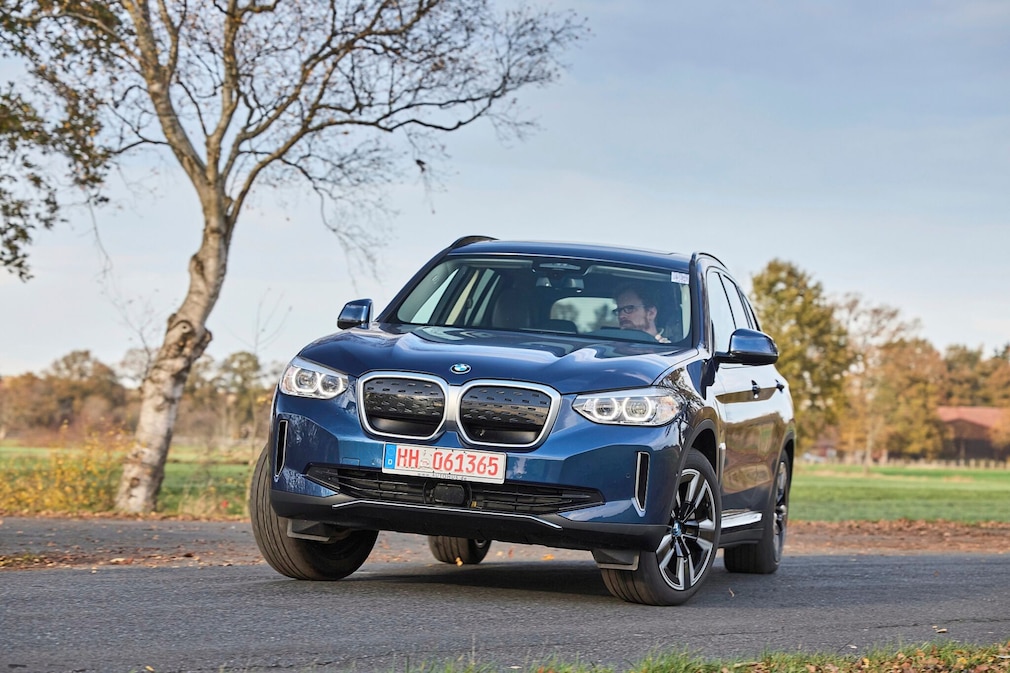 BMW iX3 (G08)