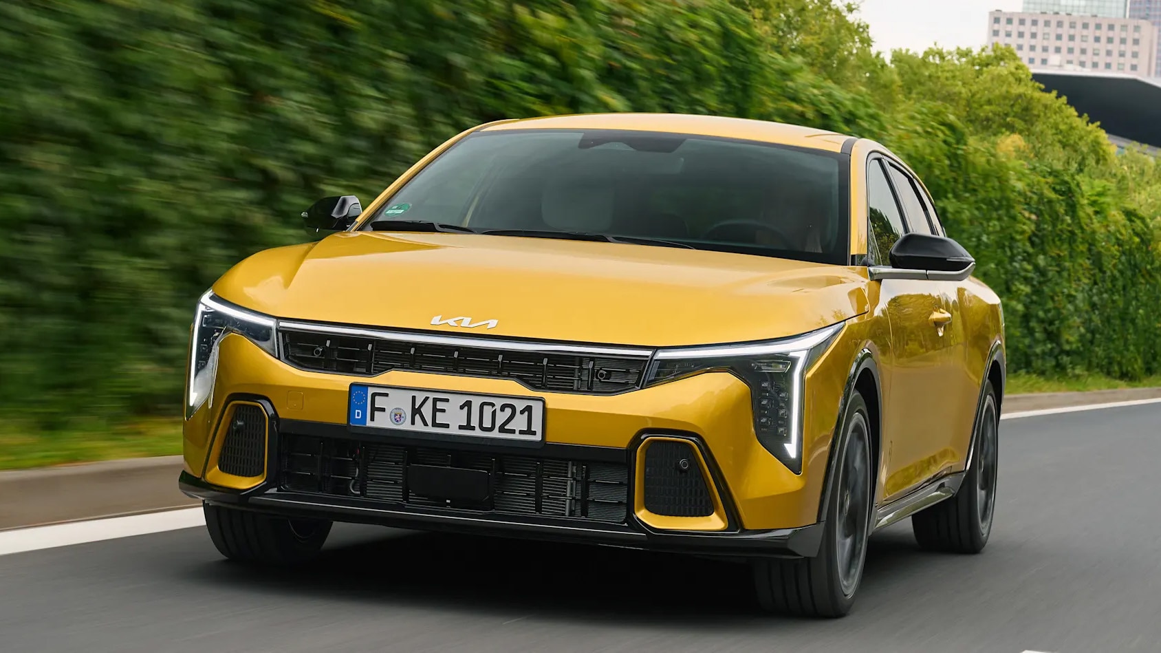 Neuer-Kia-K4-fast-7500-Euro-g-nstiger