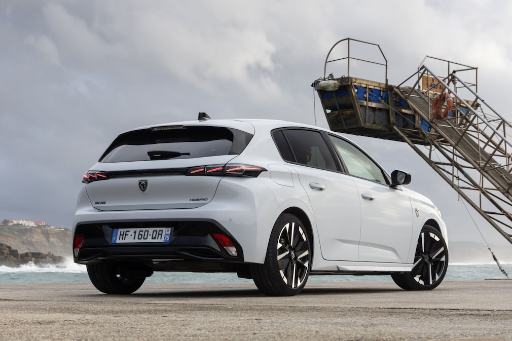 Peugeot E-308
