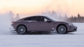 Weihnachts-Deal für Porsche-Fans: Taycan mit hohem Preisnachlass