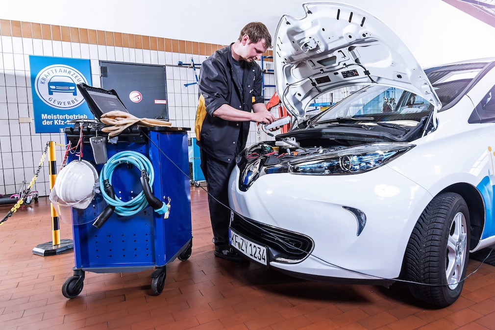 E-Auto in der Werkstatt